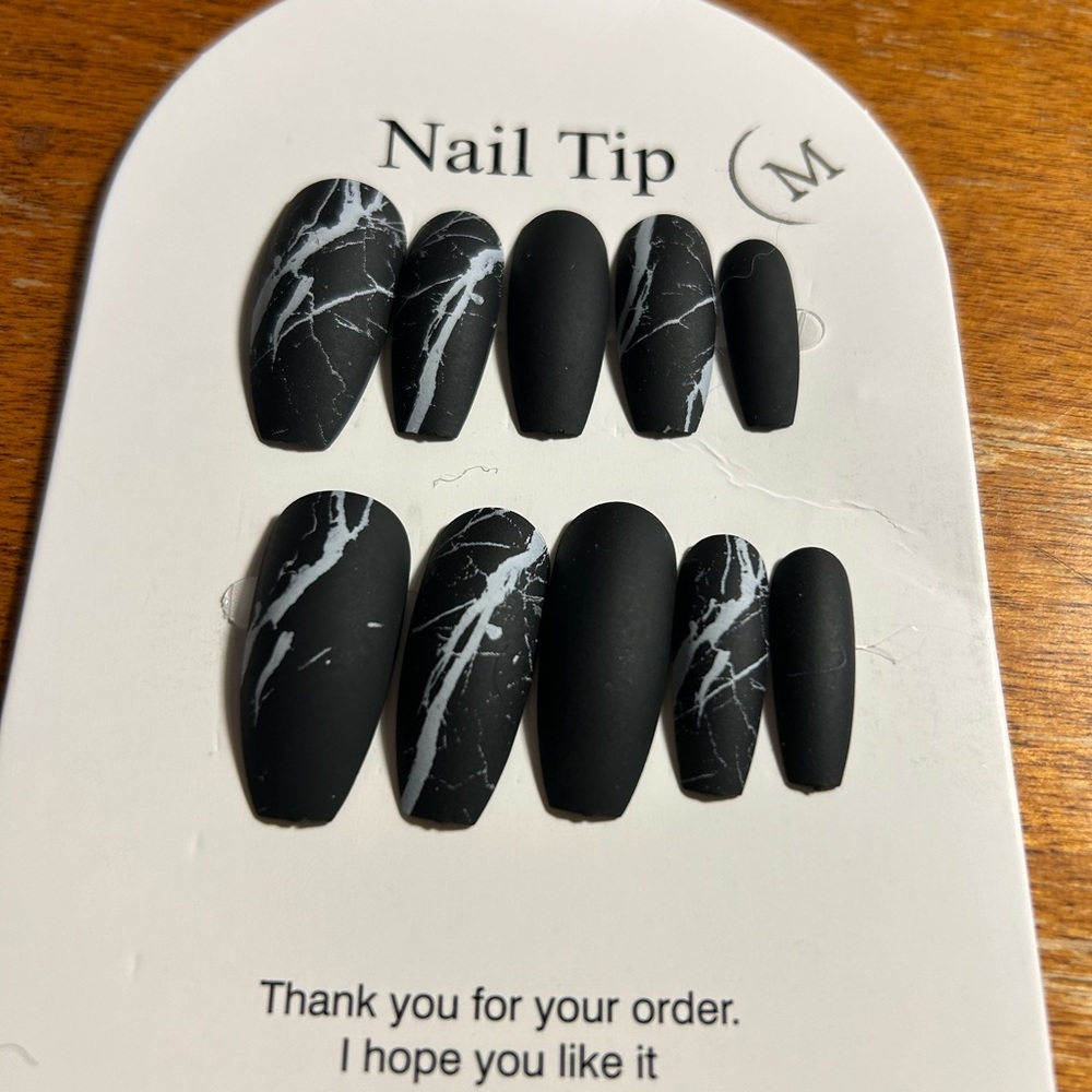 Black Marble Press-On Nail Tips